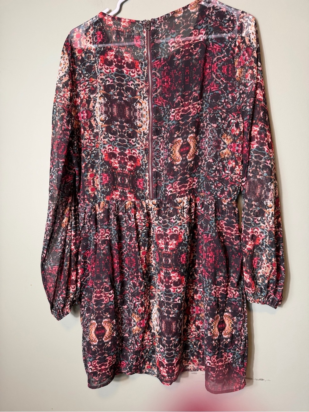 Abercrombie & Fitch Long-Sleeve Floral Print Dress - Red,‎ Black, Cream Large - Picture 6 of 8